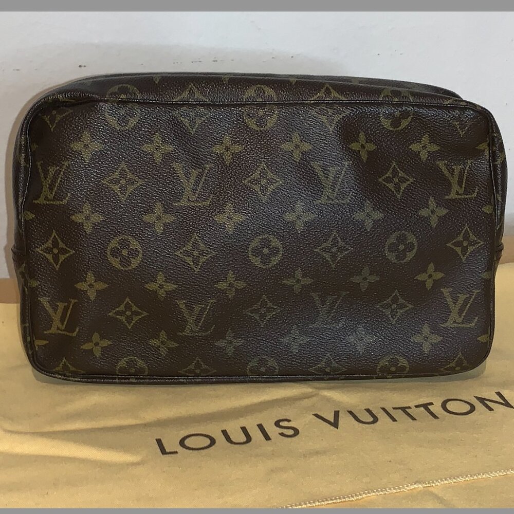 Authentic Louis Vuitton LV Monogram Canvas Trousse 28 XL Travel Cosmetics Bag
